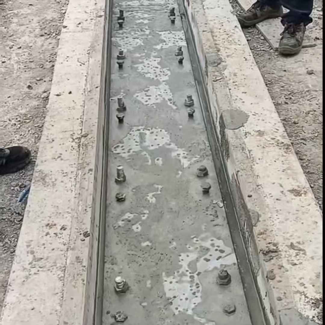江门港口码头起重机龙门吊重型机械设备稳固用早强快凝轨道胶泥